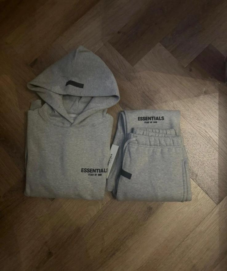 Fear of God Essentials Hoodie & Jogger Set Grijs, Kleding | Heren, Ophalen of Verzenden, Nieuw, Maat 48/50 (M), Grijs