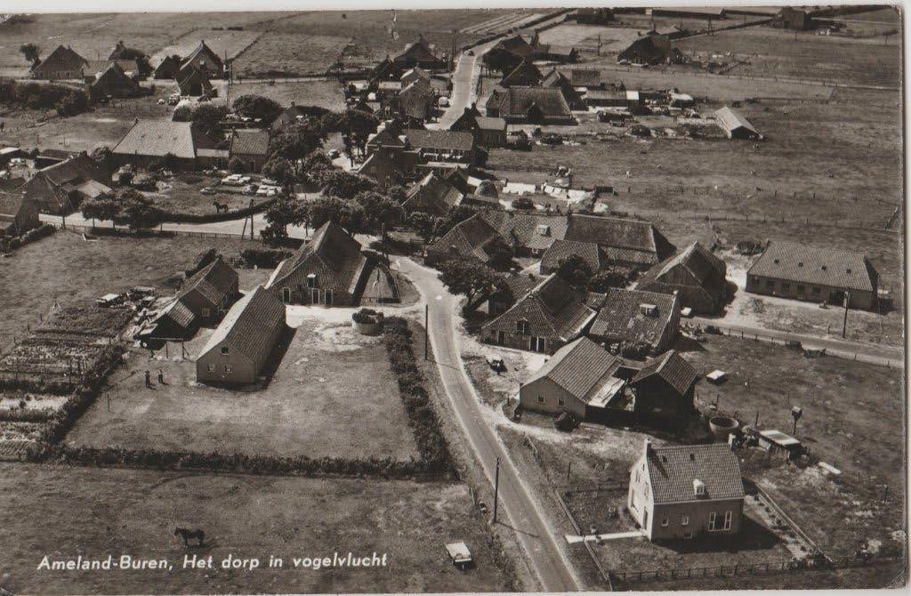 1962 ameland buren luchtfoto dorp in vogelvlucht wadden dorp, Ophalen of Verzenden, 1960 tot 1980, Gelopen, Waddeneilanden