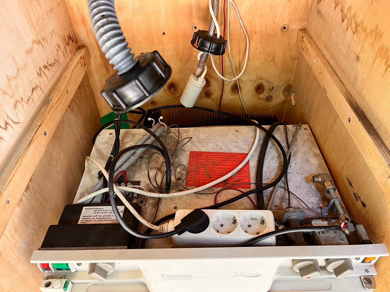 Koelkast op gas of electriciteit en wastafel voor in camper, Ophalen, Gebruikt
