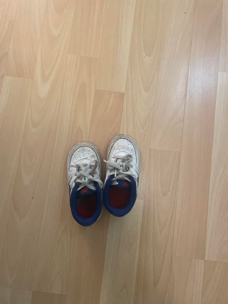 Nike Air Force sneakers maat 23,5, Ophalen, Gebruikt, Jongen of Meisje, Sportschoenen