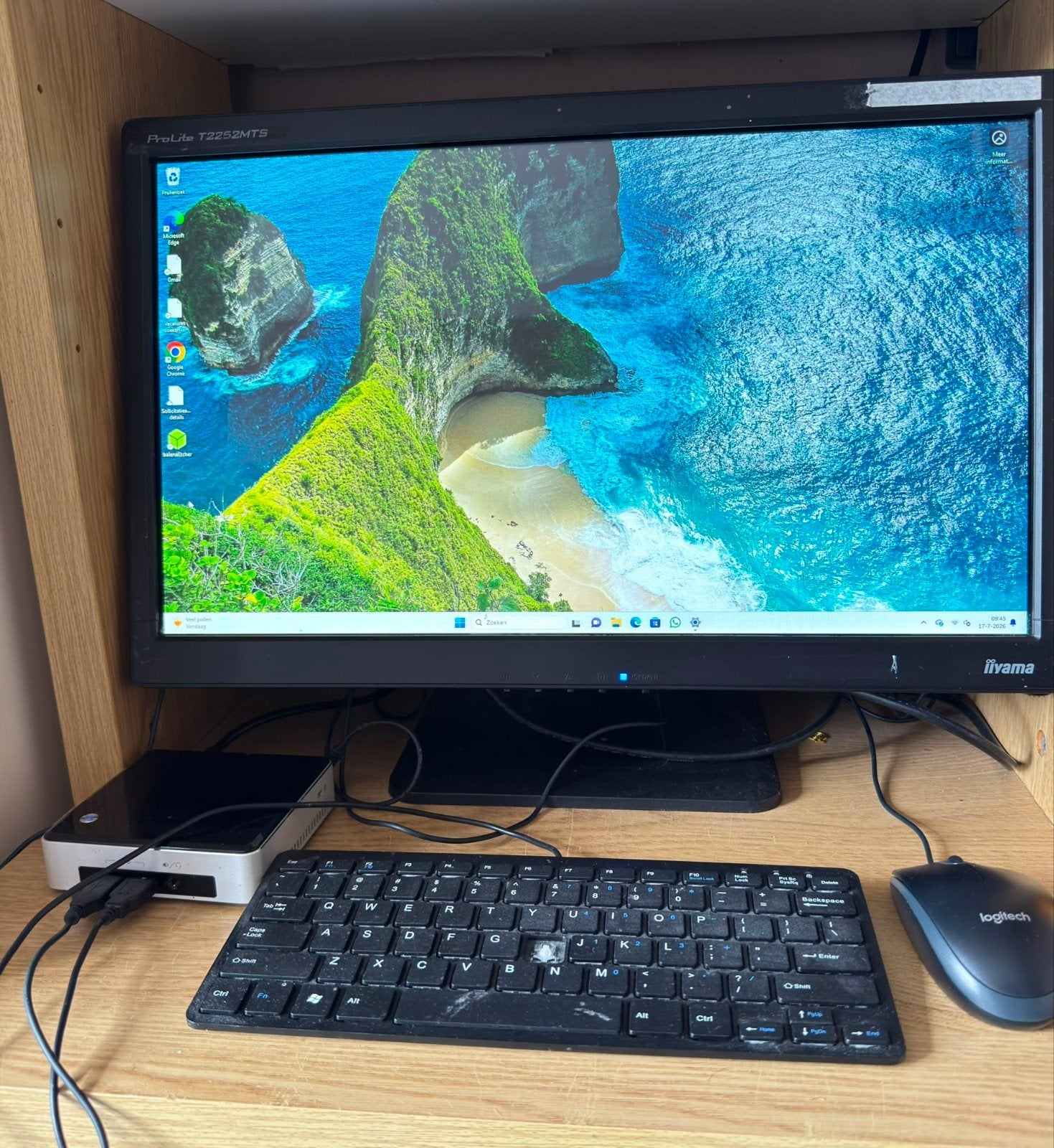 Compacte Intel NUC i3 Mini-PC + Iiyama Monitor!, Ophalen, Zo goed als nieuw