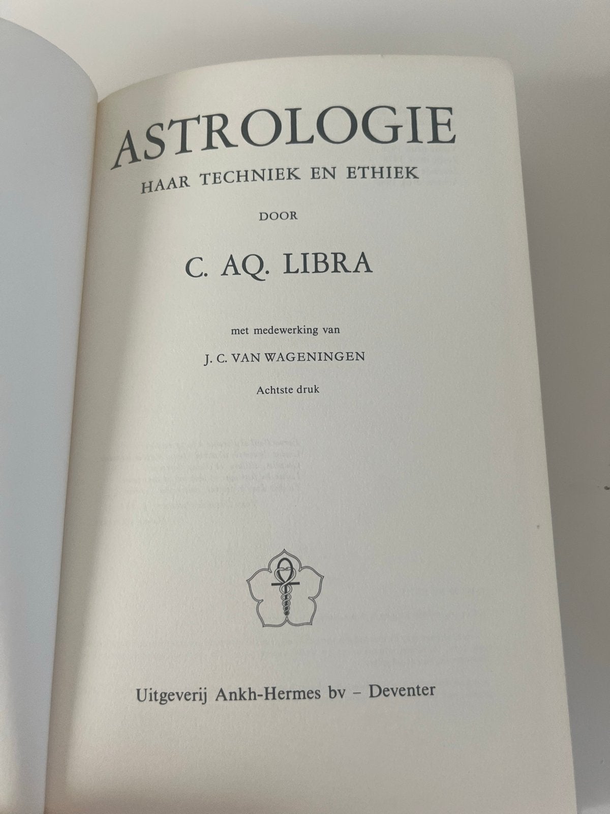 Linda Goodman's Groot Astrologisch Handboek, Ophalen of Verzenden, Gelezen, Astrologie, Achtergrond en Informatie