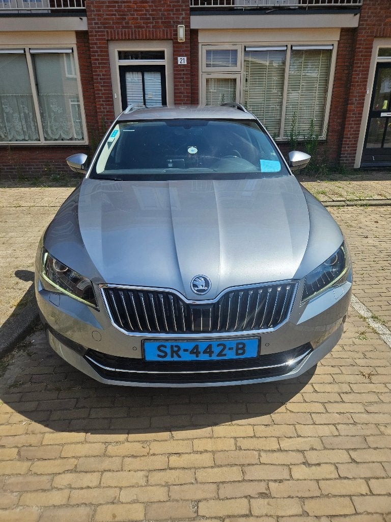 Skoda Superb 1.6TDI 88KW Combi My15 2018 Grijs, Voorwielaandrijving, Stof, 4 cilinders, 1435 kg
