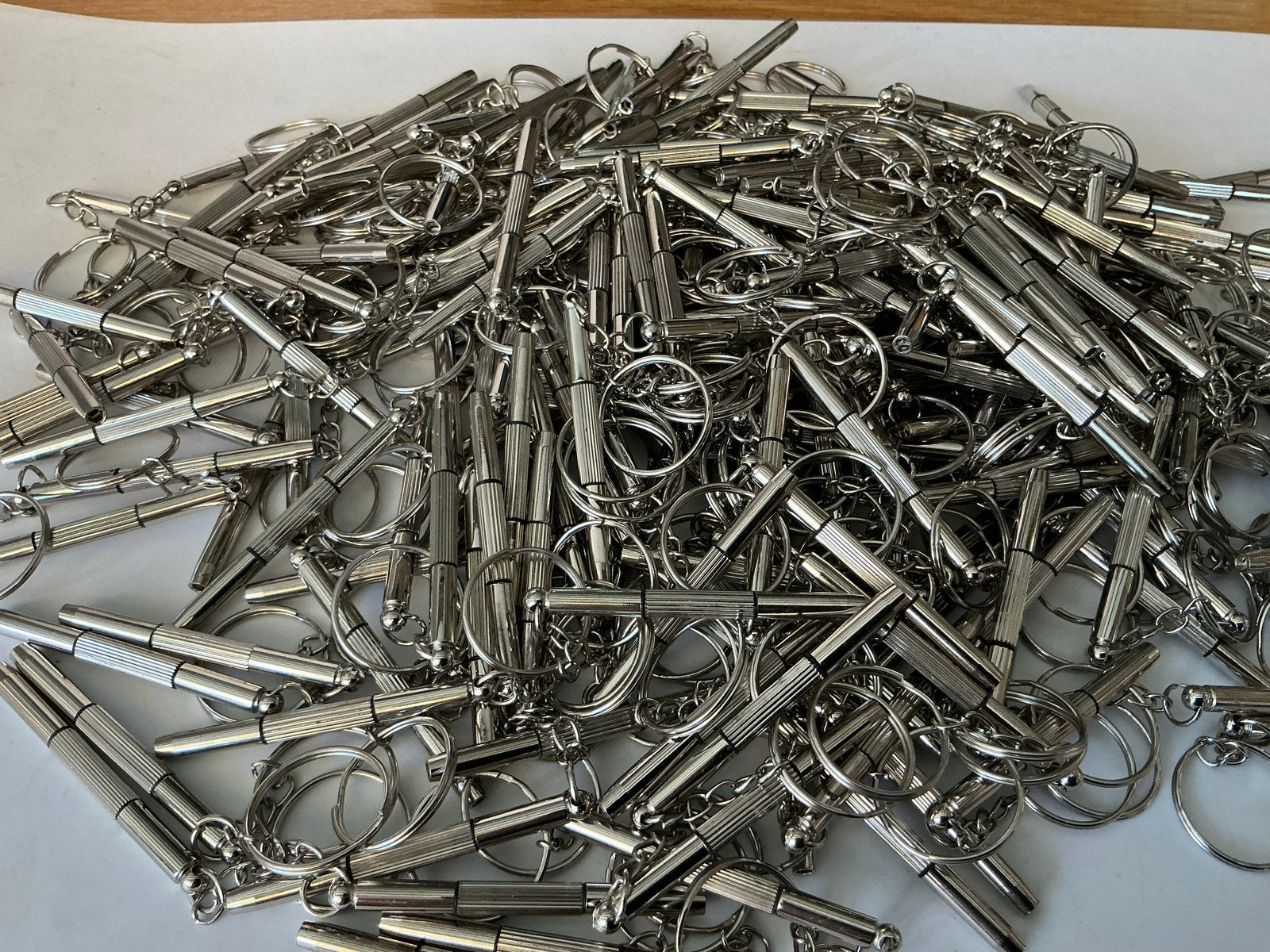 Sleutelhanger met mini schroevendraaier en kruiskop, Ophalen of Verzenden, Nieuw, Overige typen