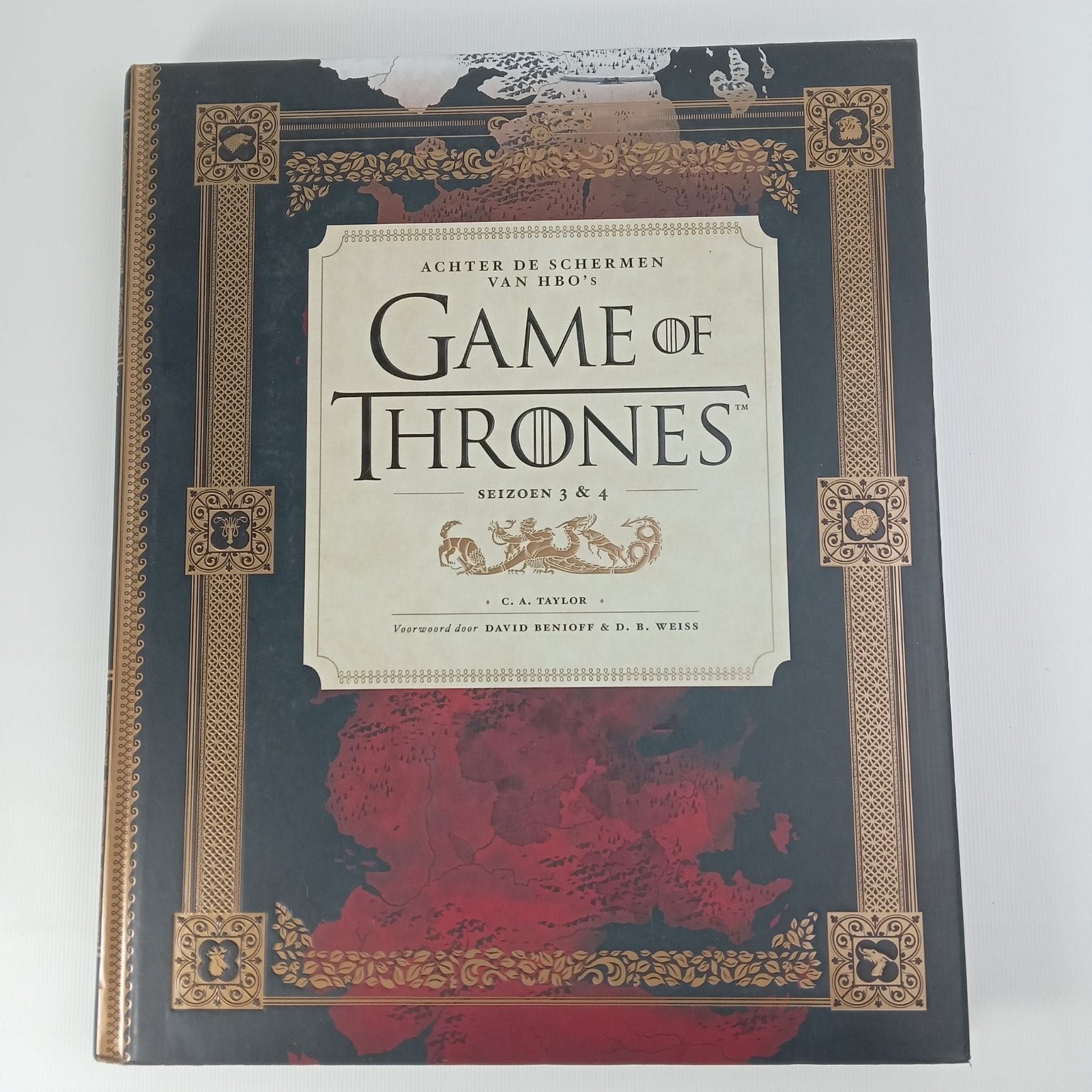 Game of Thrones Achter de Schermen Seizoen 3 & 4 Boek, Boeken, Tv-serie, Zo goed als nieuw, C.A. Taylor, Ophalen of Verzenden