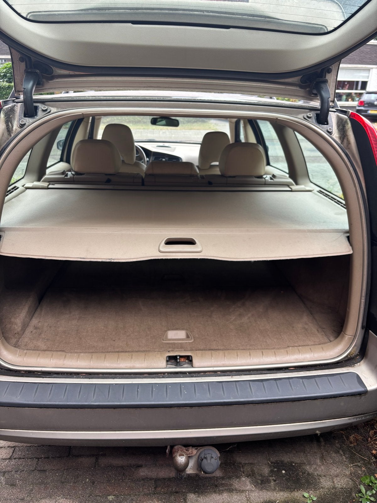 Rolhoes bagageruimte Volvo V70 (2005), Ophalen, Gebruikt, Volvo