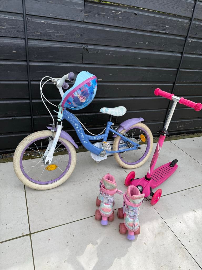 MOET WEG! Frozen fiets, roze step en rolschaatsen maat 27-30, Ophalen, Gebruikt, Kinderen