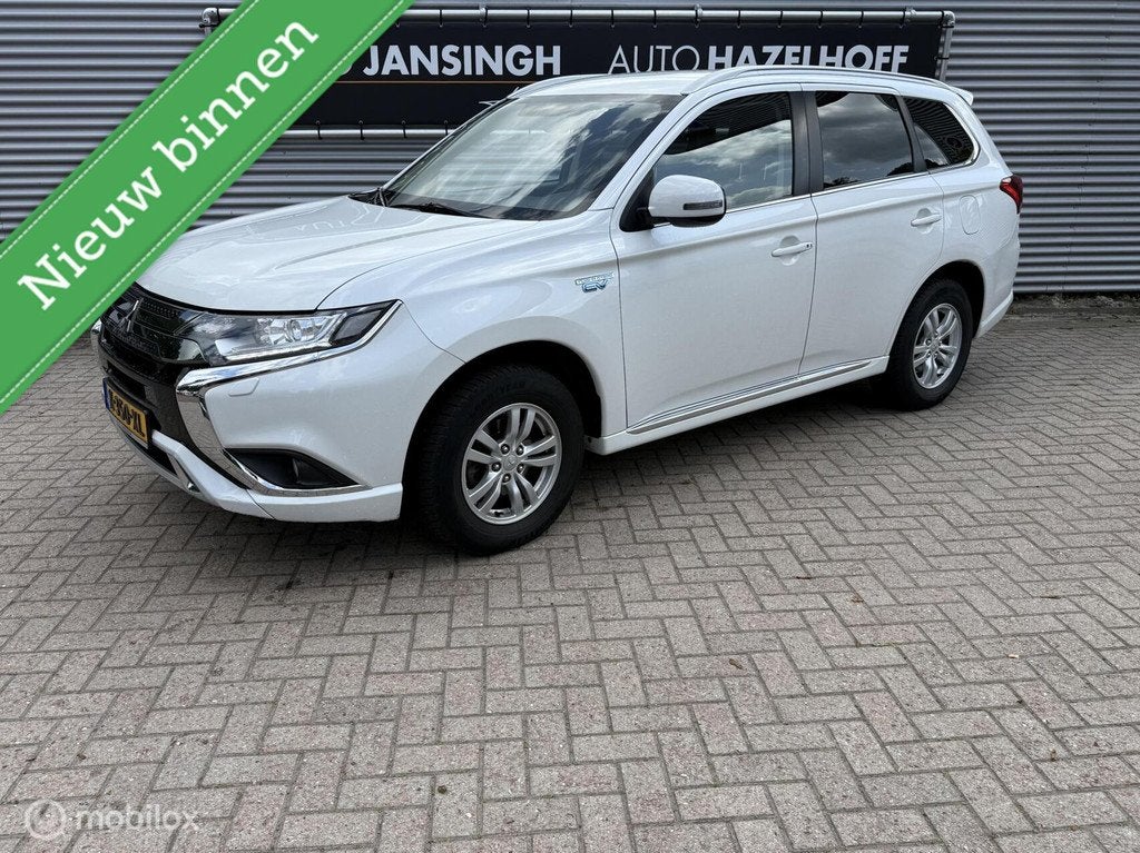 Mitsubishi Outlander 2.4 PHEV Pure | Camera | Afn. Trekhaak, Auto's, Mitsubishi, Euro 6, 4 cilinders, 1865 kg, Bedrijf