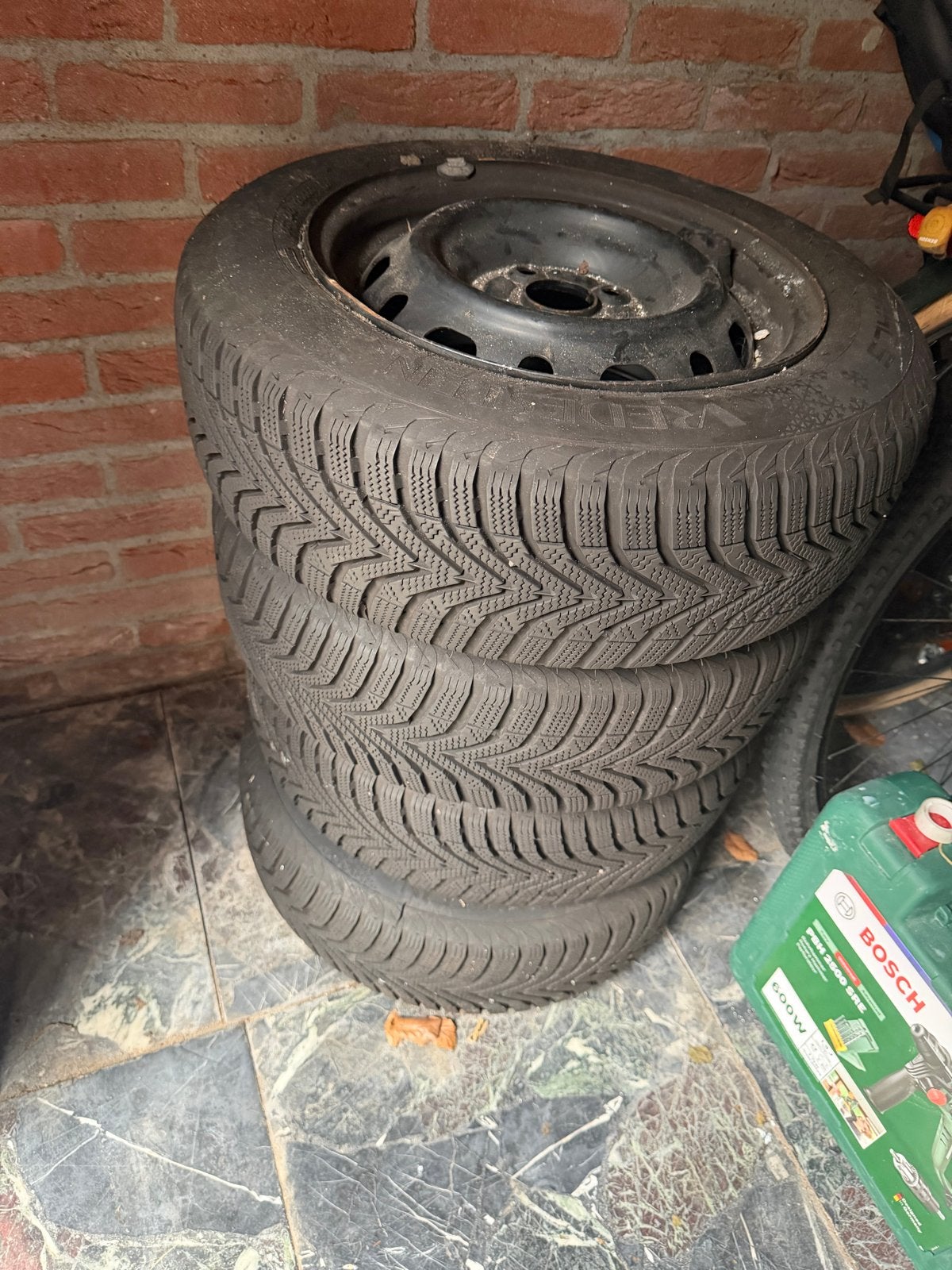 Winterbanden met velgen - 14 inch, Auto-onderdelen, Banden en Velgen, 14 inch, Gebruikt, 175 mm, Banden en Velgen