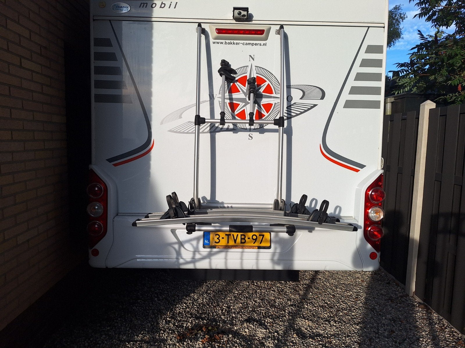 Thule Fietsendrager voor Camper (zonder lift), Ophalen, 2 fietsen, Zo goed als nieuw, Elektrische fiets