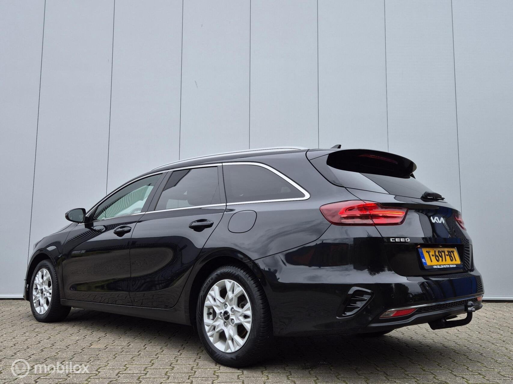 KIA CEED SPORTSWAGON 1.5 T-GDI AUTOMAAT/FULL LED/ELEK-KOFFER, Dealer onderhouden, Gebruikt, Euro 6, 4 cilinders