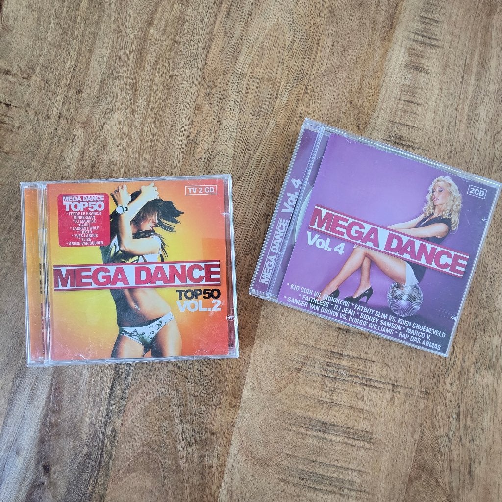 Mega Dance vol 2 en vol 4, Ophalen of Verzenden, Zo goed als nieuw, Inclusief boekje, Verzamelalbum