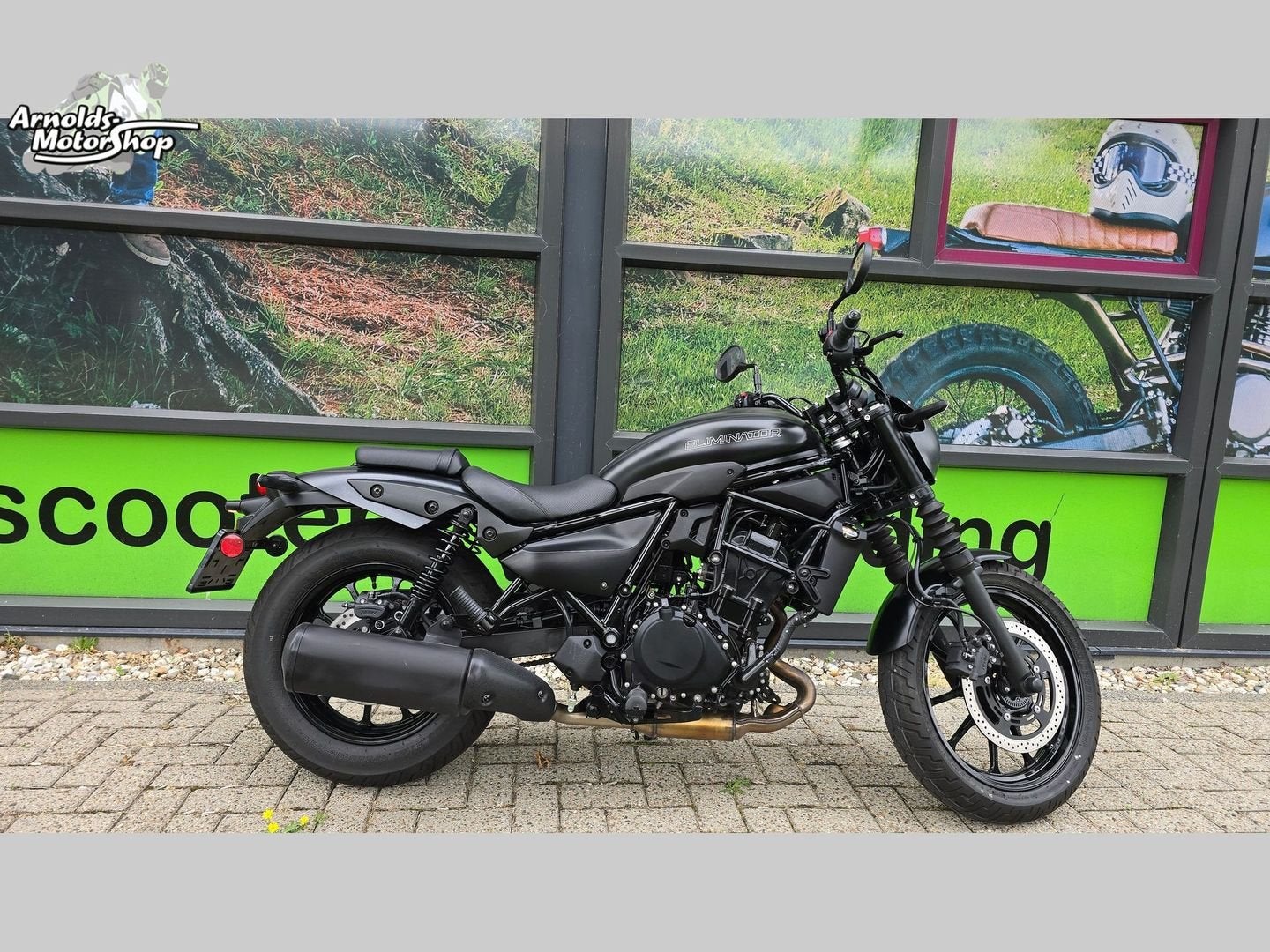 KAWASAKI ELIMINATOR 500 (bj 2024) 452 km, 2 cilinders, Chopper, Bedrijf, Onbekend