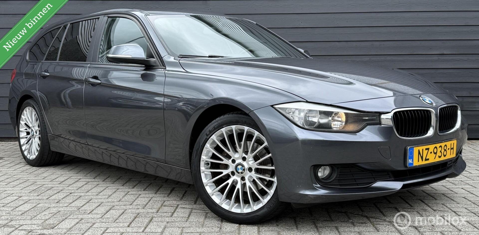 BMW 3-serie Touring 318d High Executive Leder/Navi/Cruise, Auto's, 4 cilinders, Met garantie (alle), Leder, Te koop