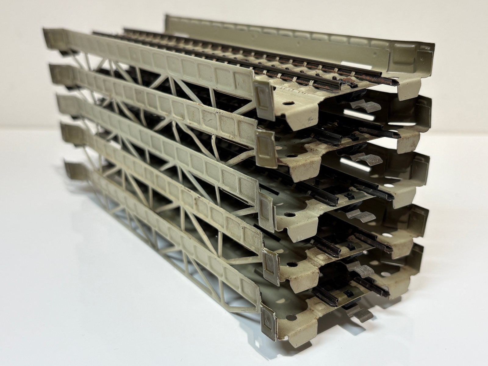 Marklin H0 7168 5 stuks rechte oprit metalen brug M-rails, Wisselstroom, Gebruikt, Verzenden, Brug, Tunnel of Gebouw