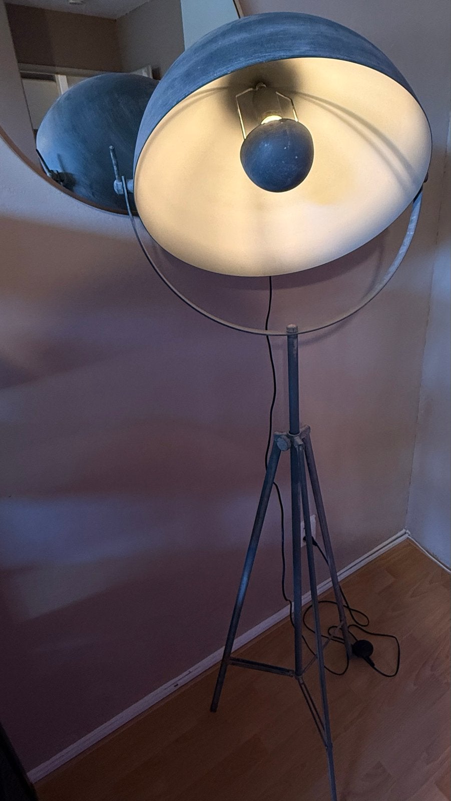 Grote industriële vloerlamp op statief - 162 cm hoog, Ophalen, Gebruikt, Metaal, 150 tot 200 cm
