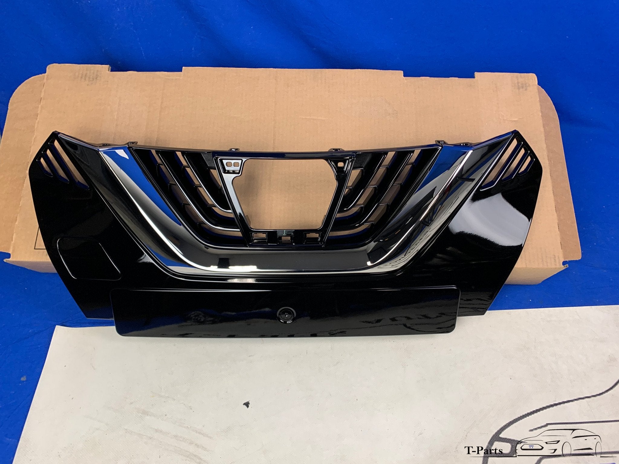 Nissan micra K14 grille NIEUW rooster bumper voorbumper gril, Takashima 1-chome 1-1
220-8686  Yokohama, Ophalen of Verzenden, NISSAN_SR@mail.nissan.co.jp
