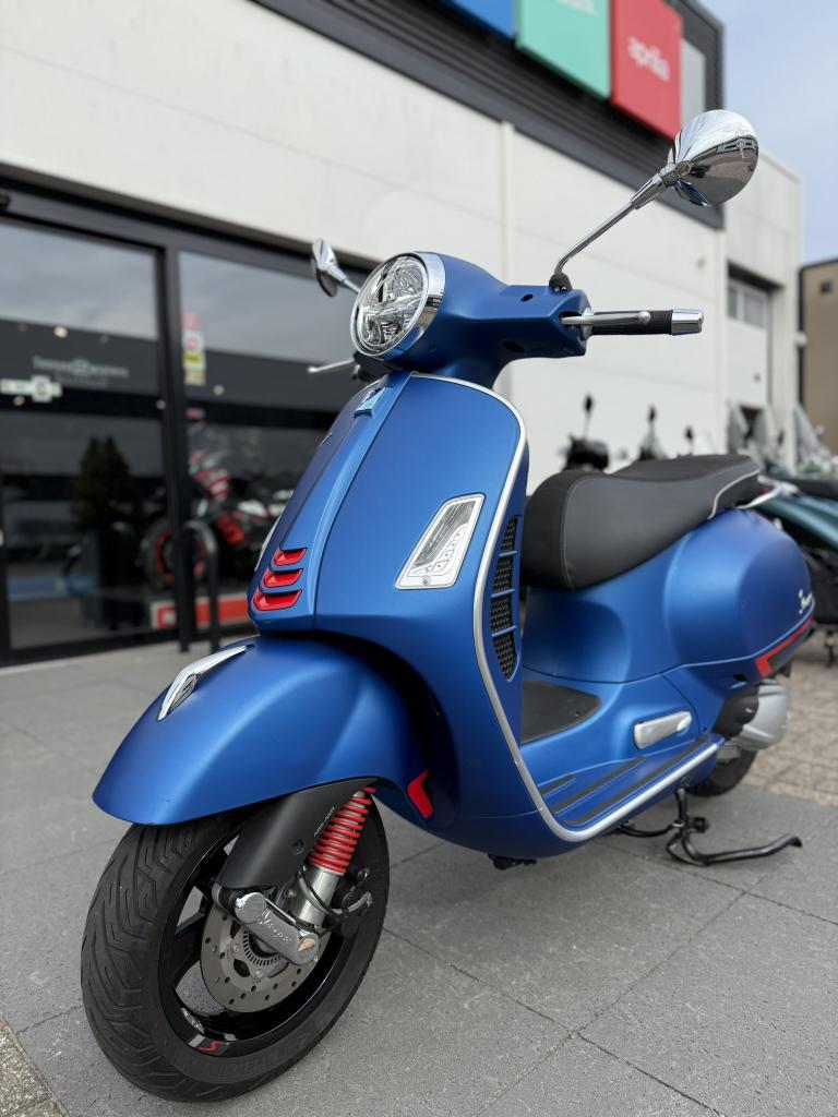 Vespa GTS 300 cc Super Sport HPE Eindjaar deal, Niet ingevuld, Scooter, 300 cc, Bedrijf