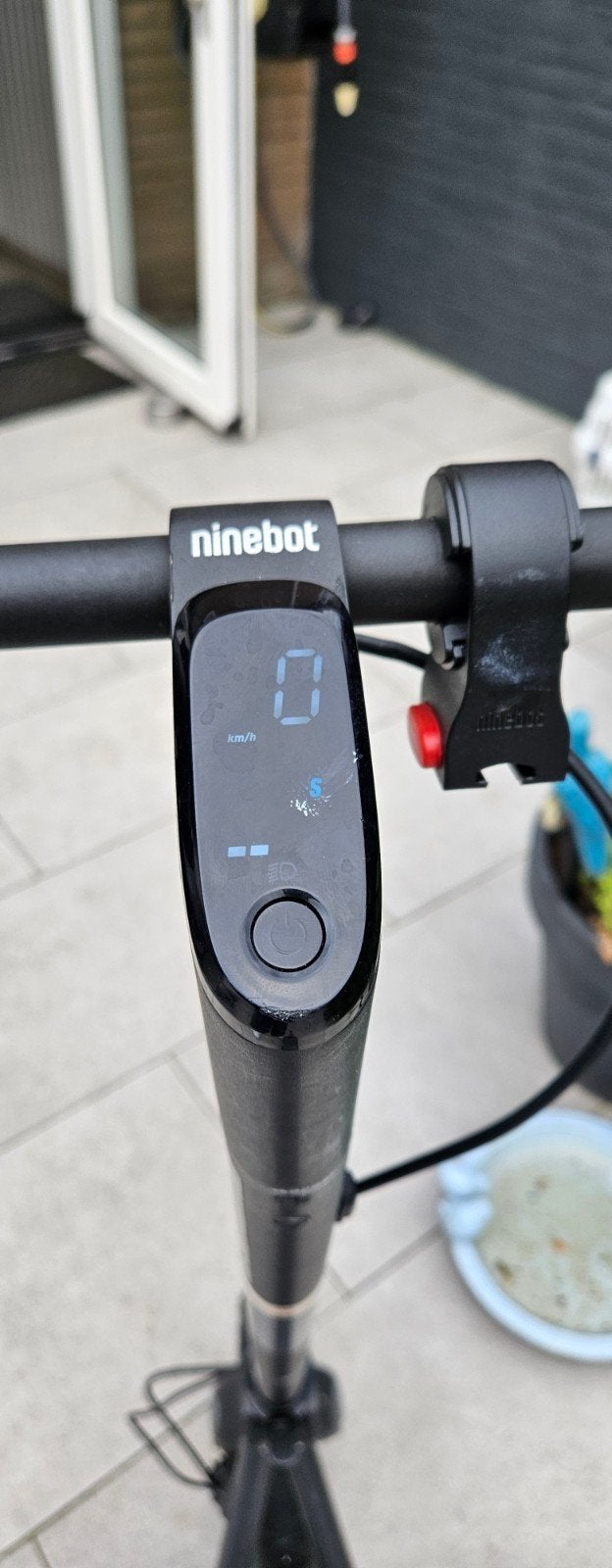 Ninebot SEGWAY elektrische step met speling op stuur, Fietsen en Brommers, Steps, Ophalen, Gebruikt, Elektrische step (E-scooter)
