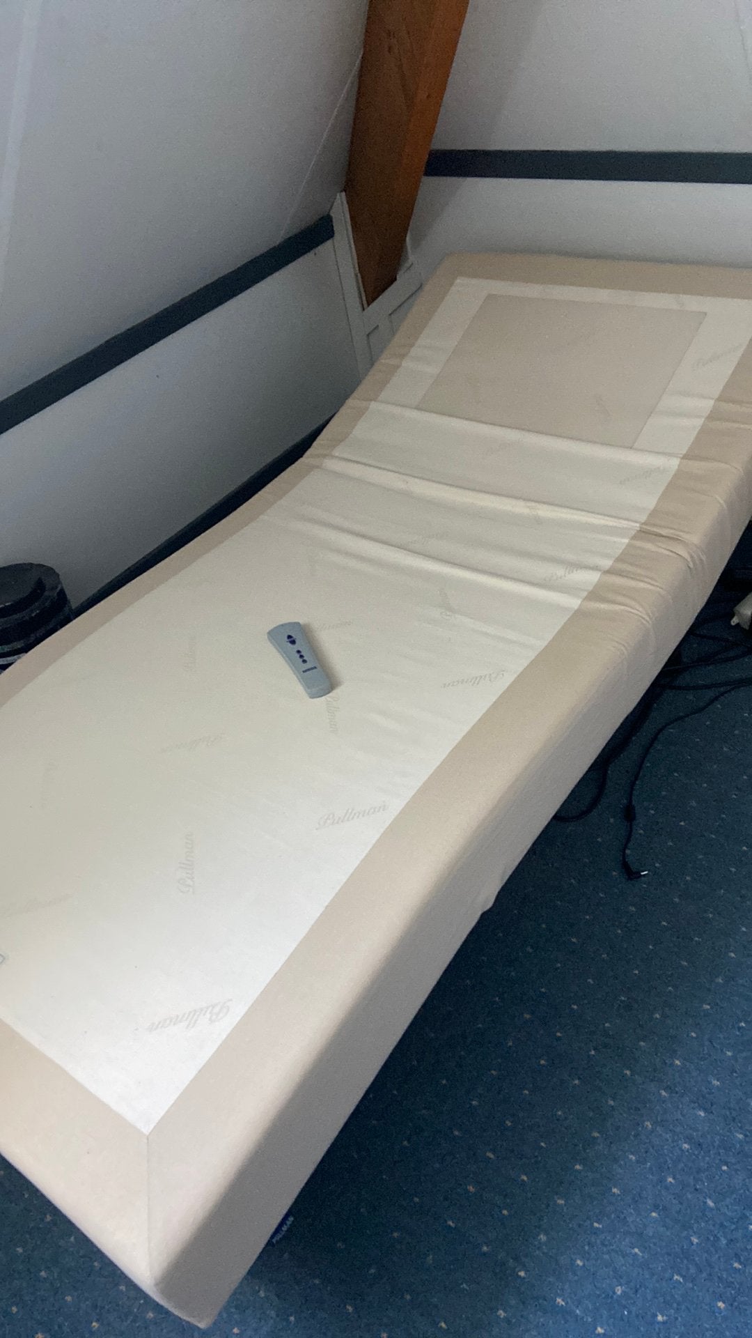 Pullman elektrisch bed €50, Ophalen, 90 cm, Eenpersoons, Zo goed als nieuw