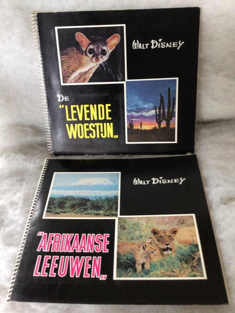 2 oude boeken Walt Disney. Levende woestijn-Afrikaanse leeuw, Ophalen of Verzenden, Gebruikt, Overige typen