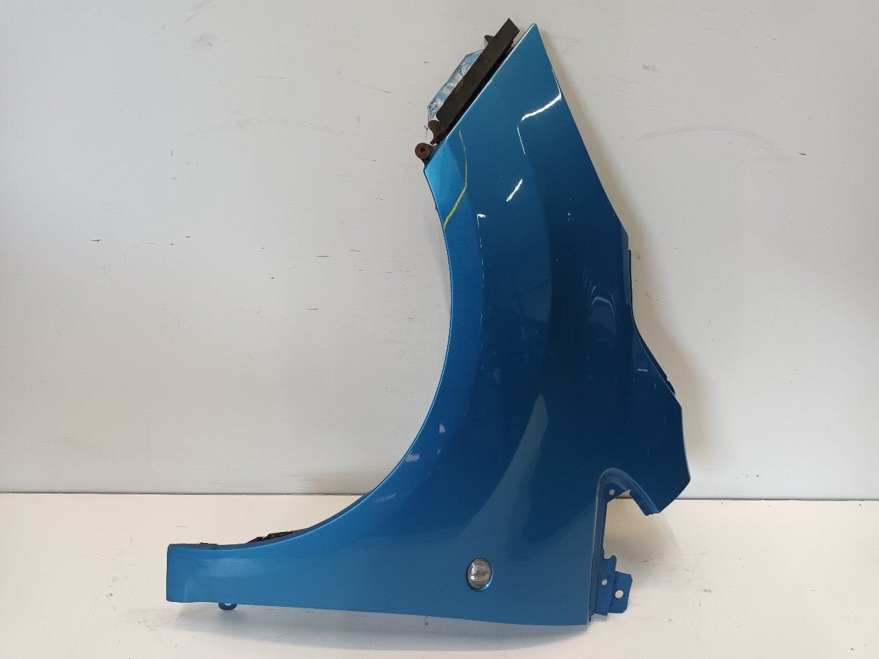 Voorscherm links Ford Ka, Onderdelen@venauto.nl, Van der Ven Autorecycling B.V., Gebruikt, Ettenseweg 76, 4706 PB Roosendaal, The Netherlands
