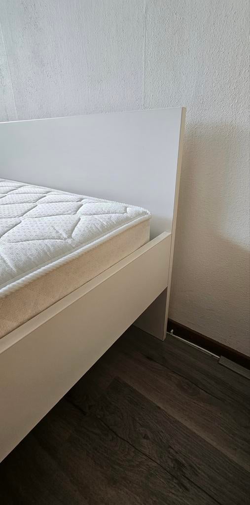 Bed frame 140x200 cm incl matras! - Zo goed als nieuw, Ophalen of Verzenden, Zo goed als nieuw