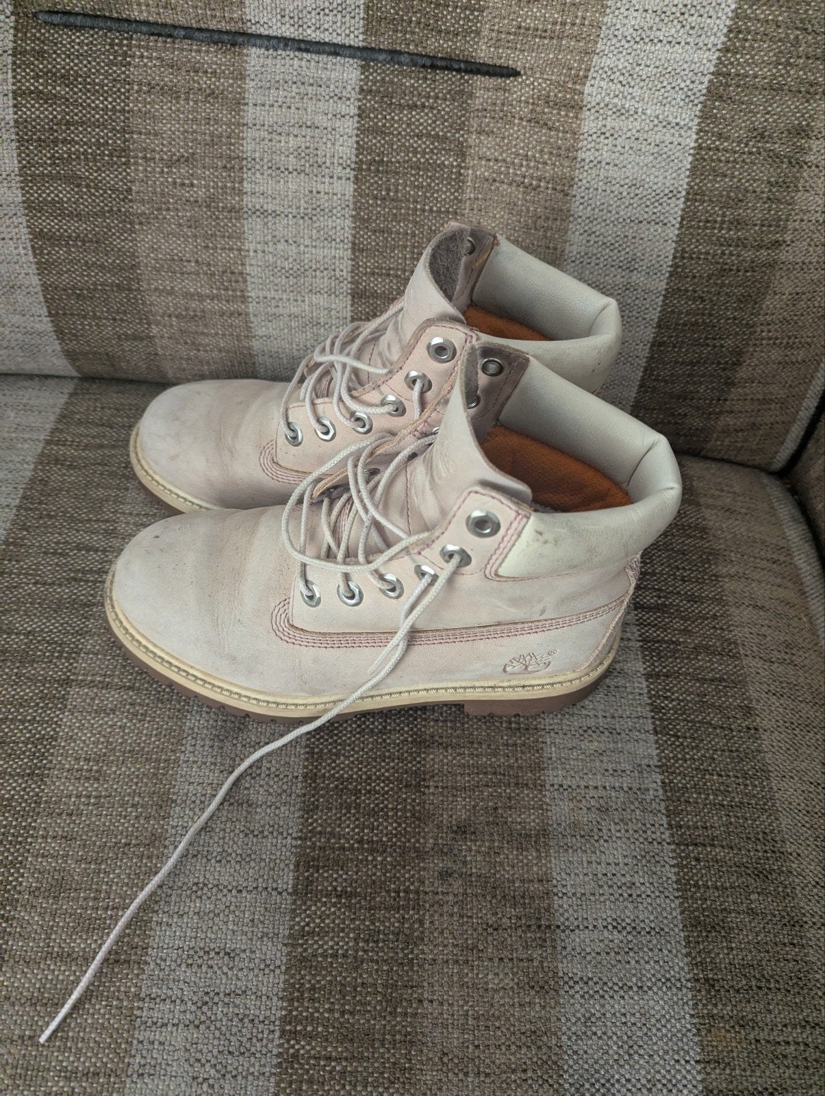 Timberland boots maat 36 - beige, Lage of Enkellaarzen, Ophalen of Verzenden, Timberland, Roze