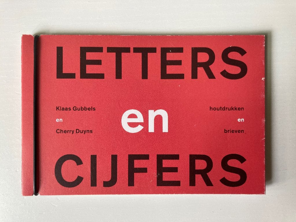 Klaas Gubbels , Letters en Cijfers gesigneerd, Klaas Gubbels en Cherry Duyns, Verzenden, Zo goed als nieuw, Schilder- en Tekenkunst