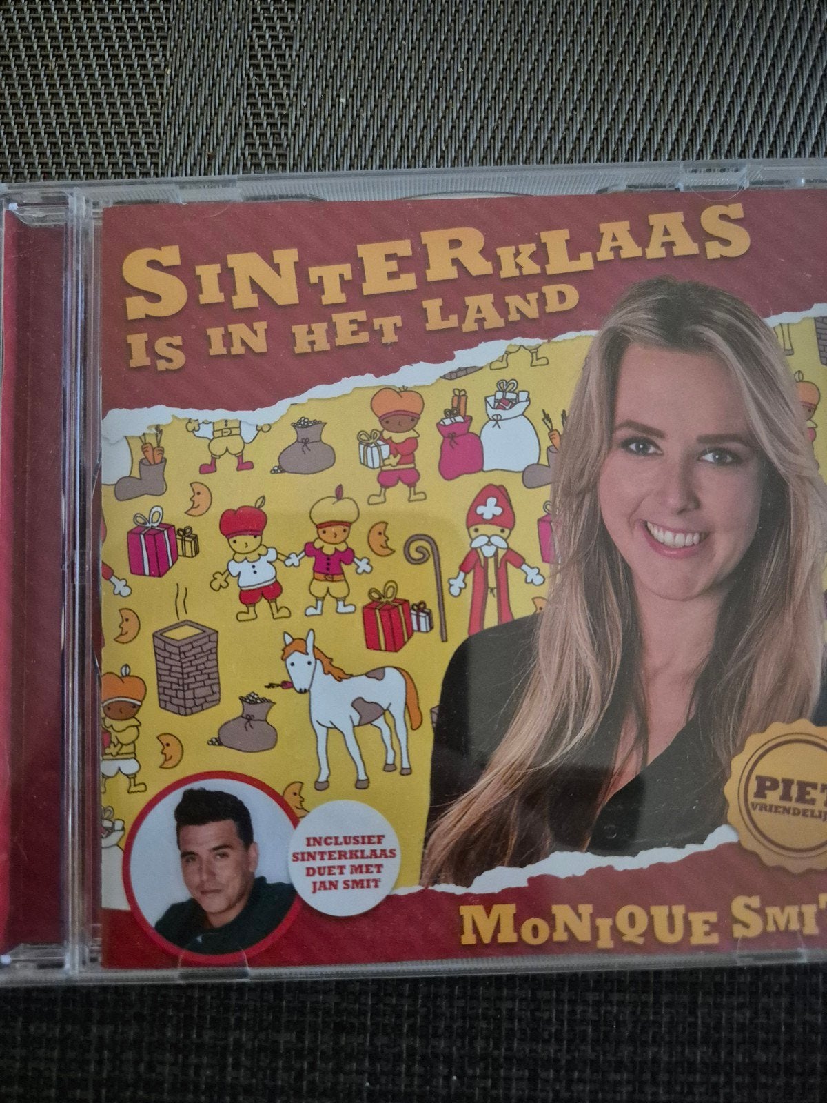 monique smit - sinterklaas is in het land, Ophalen of Verzenden, Zo goed als nieuw