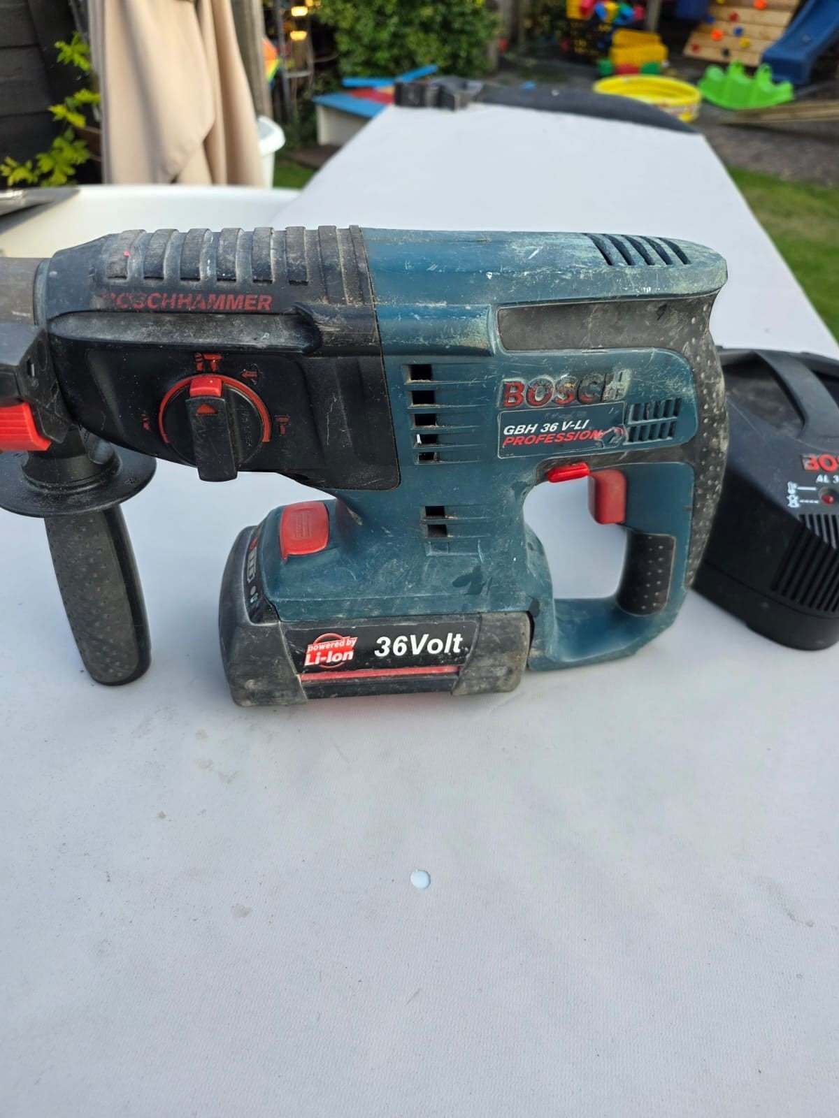 Bosch GBH 36 V-LI Boorhamer met accu en lader, Doe-het-zelf en Verbouw, Boor- en/of Breekhamer, Ophalen of Verzenden, Klopboormechanisme