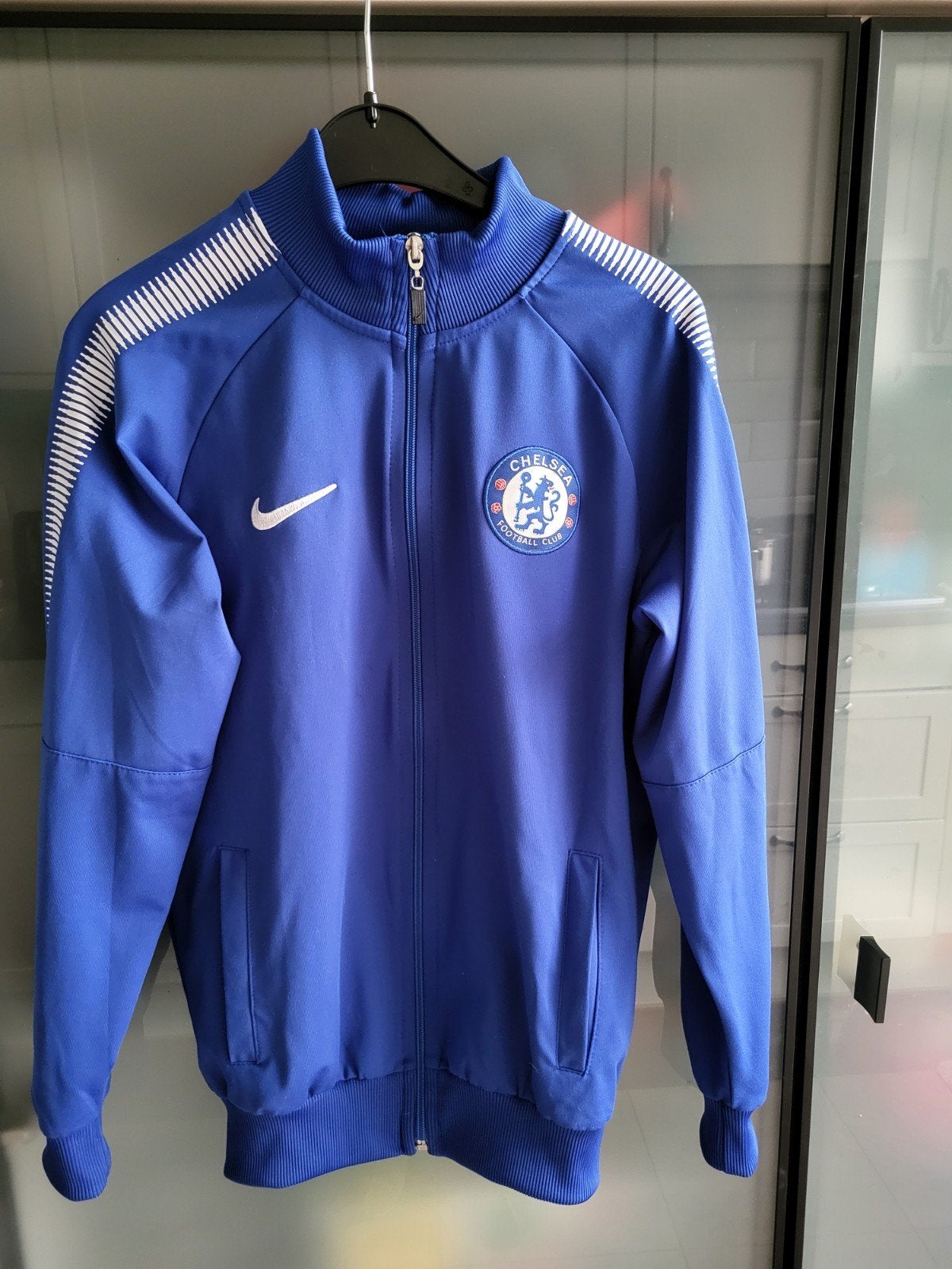 Nike chelsea sportjack jasje mt 164, Ophalen of Verzenden, Zo goed als nieuw, Nike, Jongen of Meisje