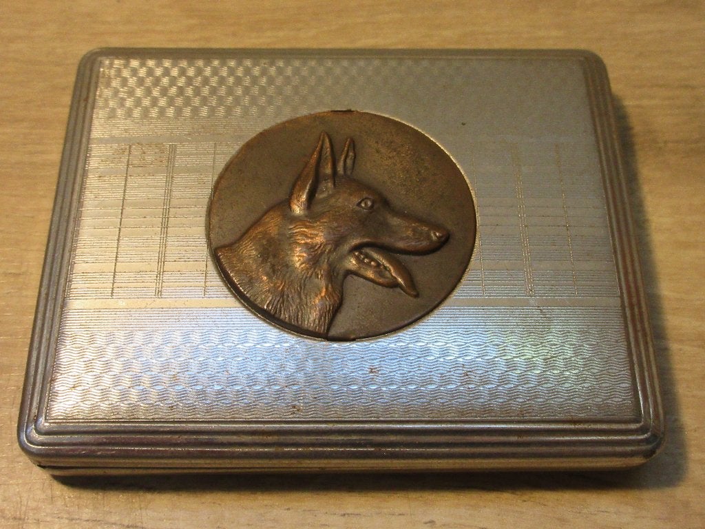 Vintage sigaretten doosje met herdershond, Ophalen of Verzenden, Gebruikt, Tabaksdoos of Verpakking
