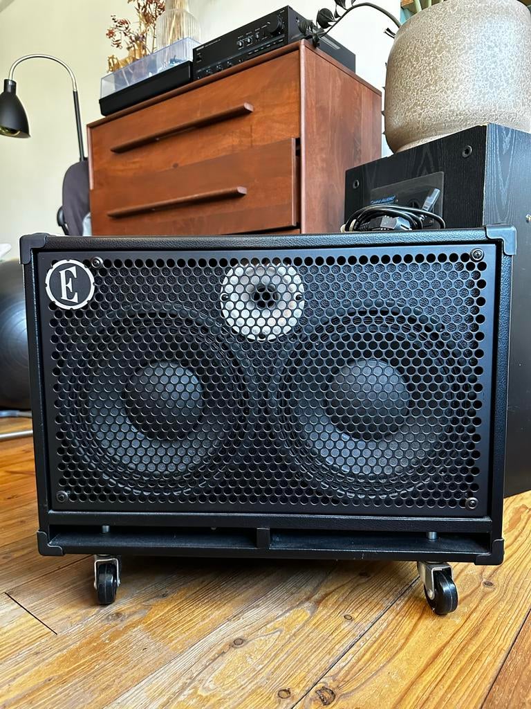 Eden TN2252 Bass Combo Versterker - Krachtig en Compact, Ophalen, Zo goed als nieuw, Basgitaar, 100 watt of meer