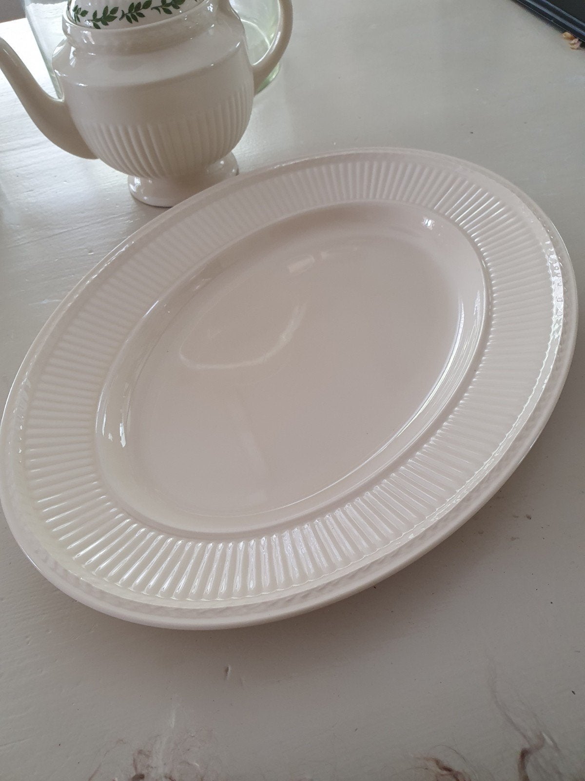 Wedgwood Edme grote ovale serveerschaal, Huis en Inrichting, Keuken | Servies, Klassiek, Ophalen of Verzenden, Schaal of Schalen