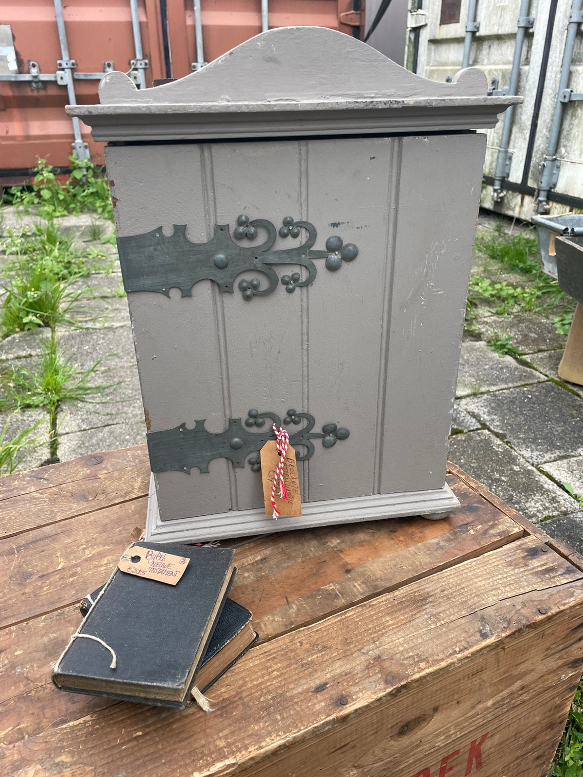 Brocante Bijbel- of verzamelkastje met beslag keuken/bad !, Ophalen of Verzenden