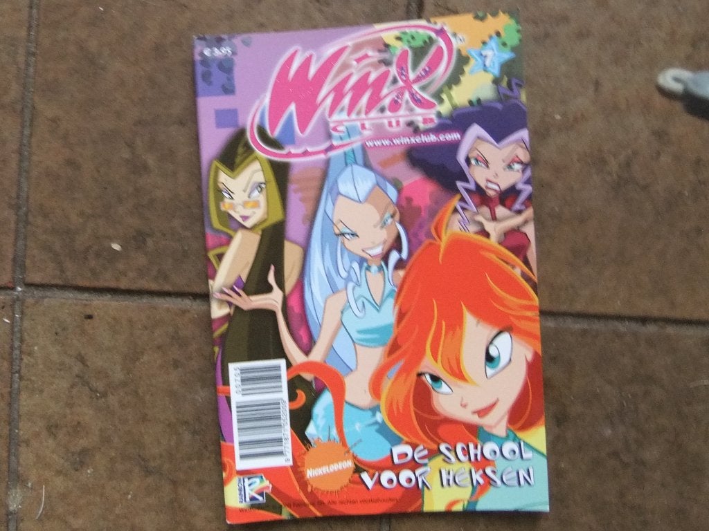 winx club magazine nr  7, Boeken, Eén stripboek, Verzenden, Gelezen