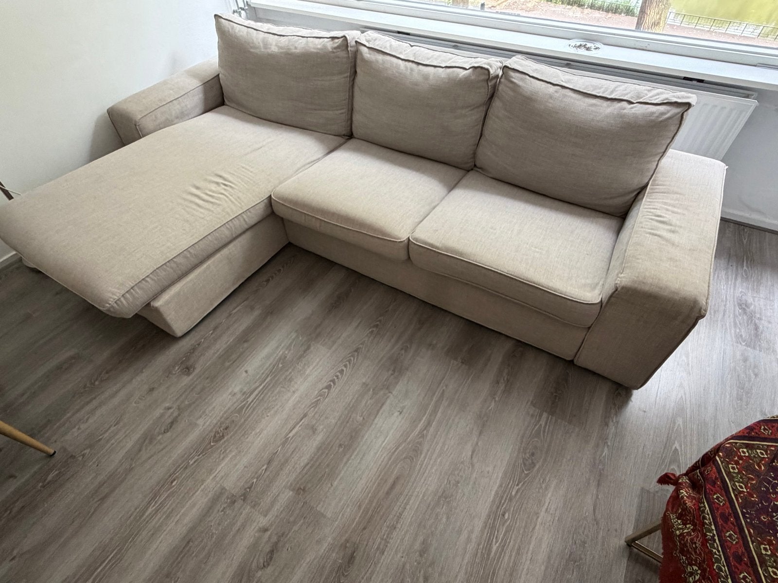 Kivik chaise longue 3-zitsbank beige - MOET NU WEG, Ophalen, 125 tot 150 cm, Driepersoons, Zo goed als nieuw