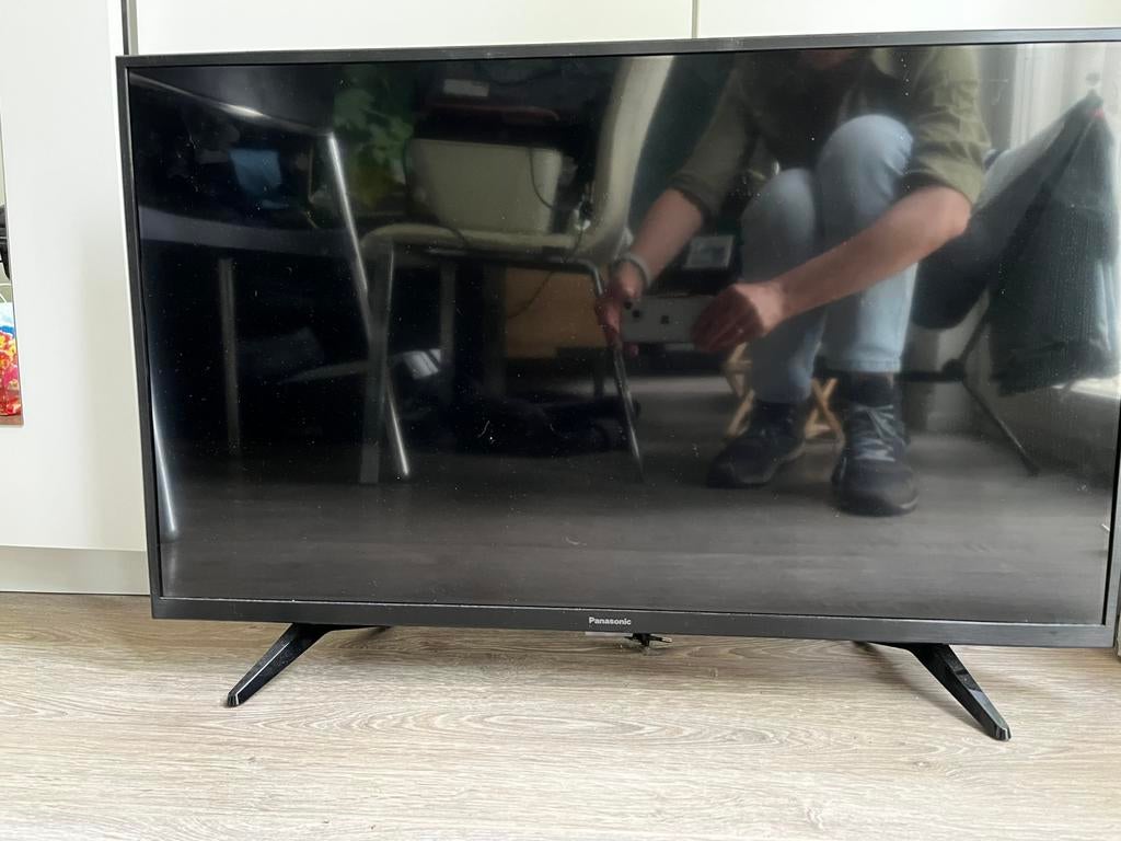 Panasonic 24inch led tv, Ophalen, Panasonic, 50 Hz, Zo goed als nieuw