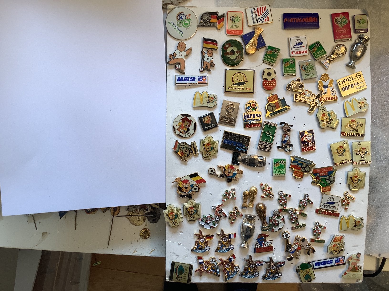Pins WK enEK voetbal, Ophalen of Verzenden, Zo goed als nieuw, Buitenlandse clubs