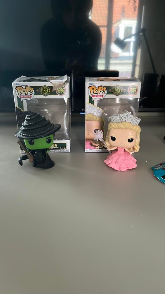 Funko pops glinda en elphaba, Verzamelen, Ophalen, Zo goed als nieuw