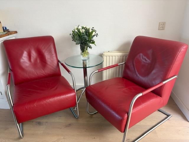 2 echt Leren rode design fauteuils met rvs frame, Huis en Inrichting, Fauteuils, Ophalen, Gebruikt, 75 tot 100 cm, Leer