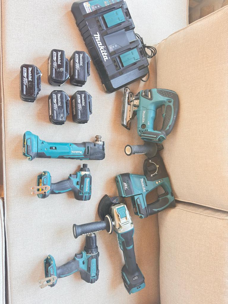 Makita Gereedschap Set met Accu's en Lader, Ophalen of Verzenden, Gebruikt