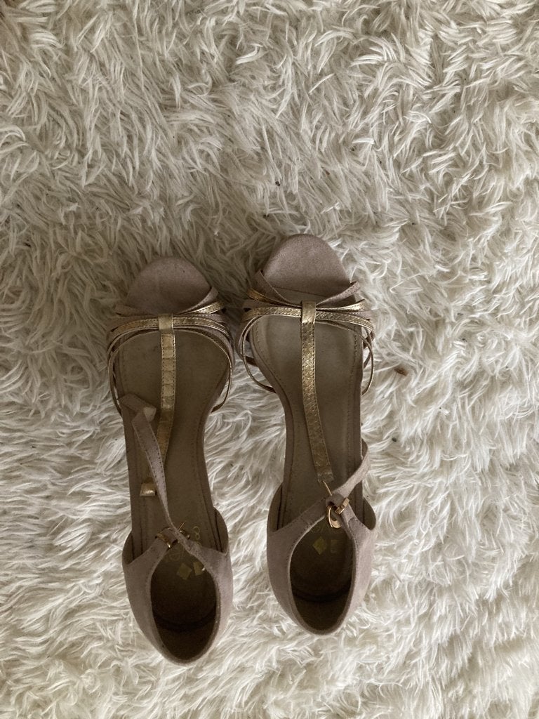 sexy high heels beige, Verzenden, Beige, Zo goed als nieuw, Schoenen met hoge hakken