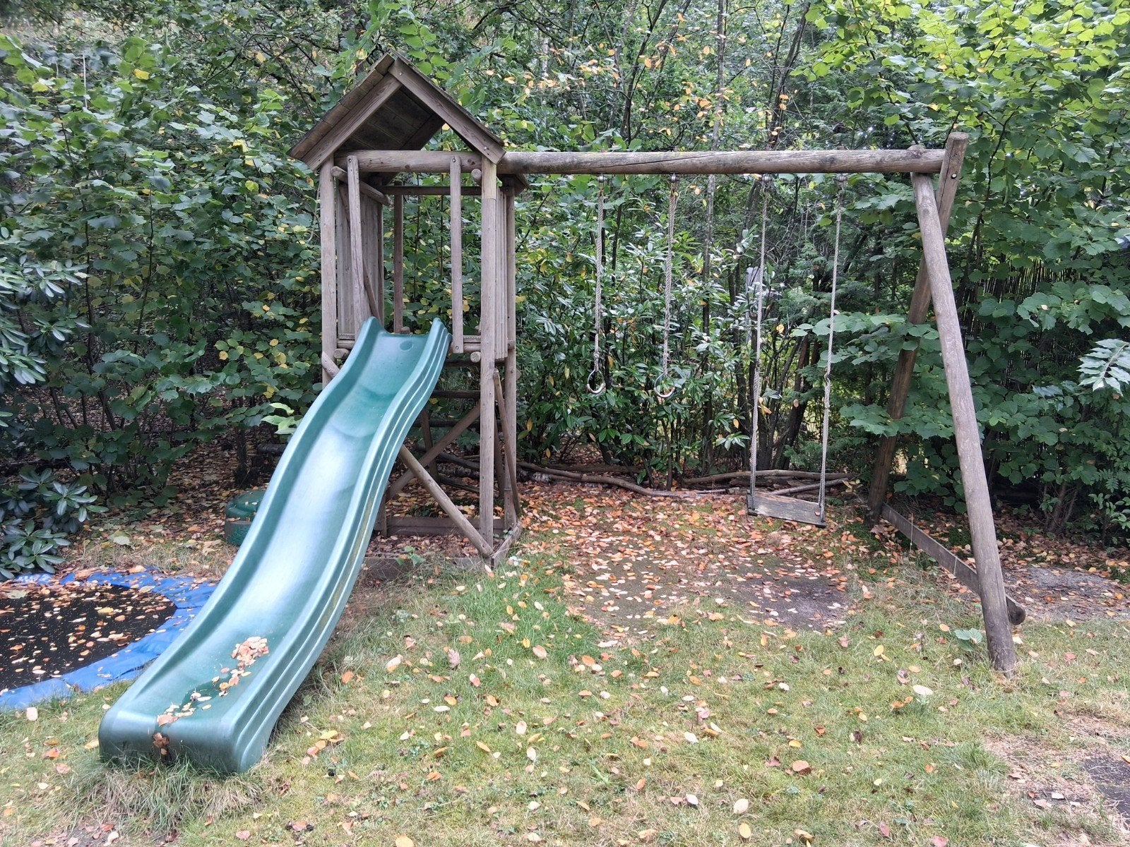 speelhuisje met schommel, ringen en glijbaan, Kinderen en Baby's, Ophalen, Gebruikt, Glijbaan
