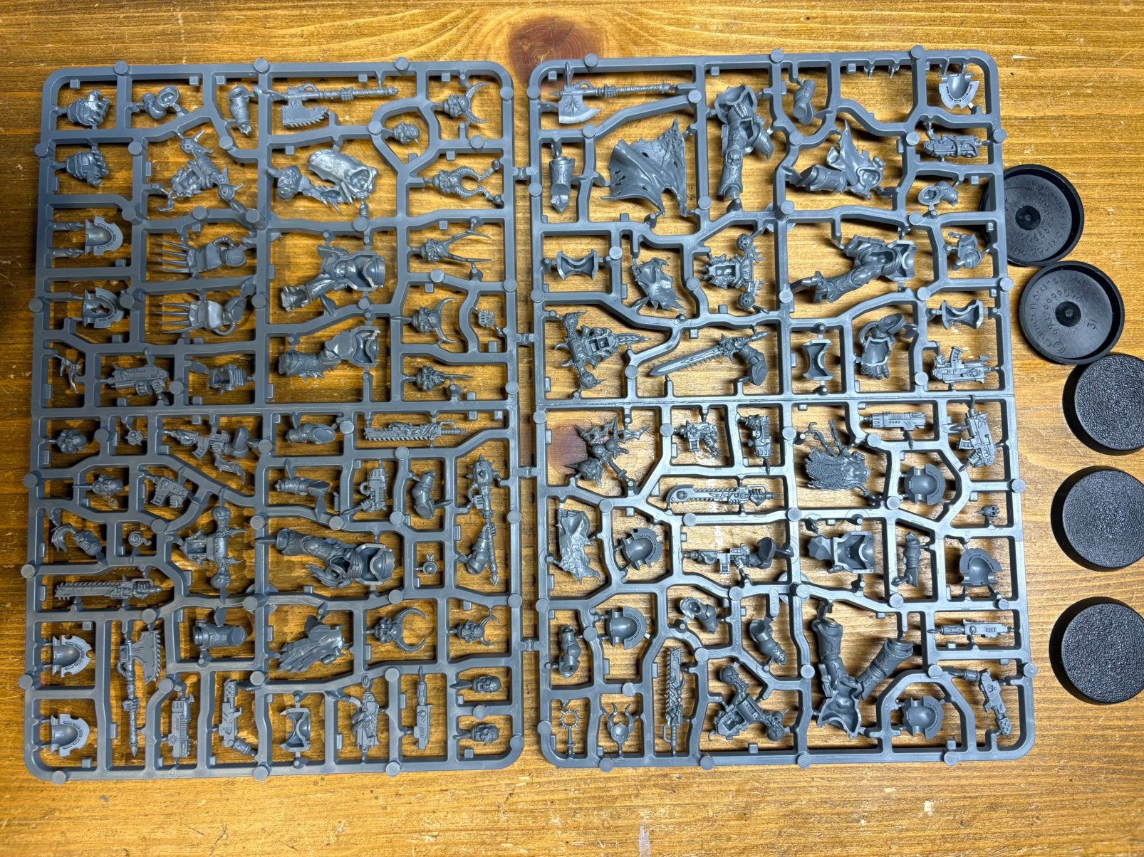 Warhammer 40k Chosen Chaos Space Marines new, Hobby en Vrije tijd, Ophalen of Verzenden, Nieuw, Warhammer 40000
