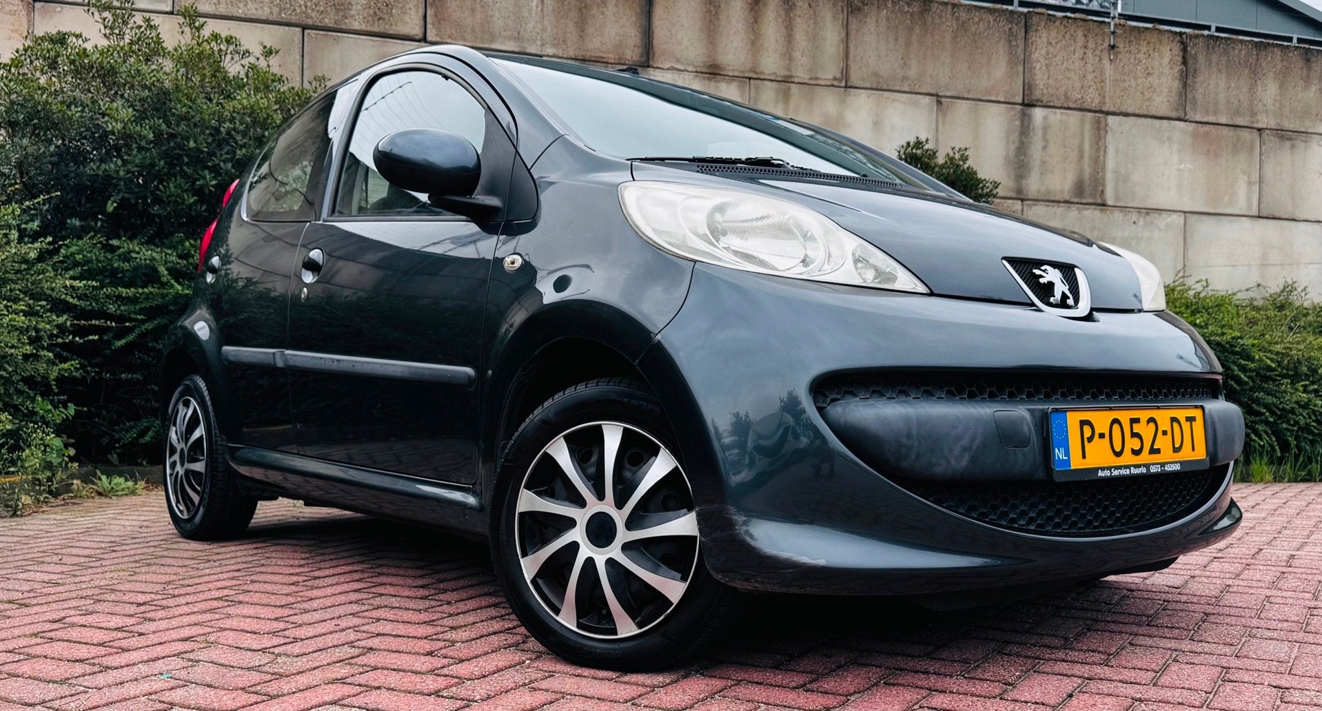 Peugeot 107 1.0-12V XR /RIJKLAAR/, Voorwielaandrijving, Stof, Gebruikt, 4 stoelen