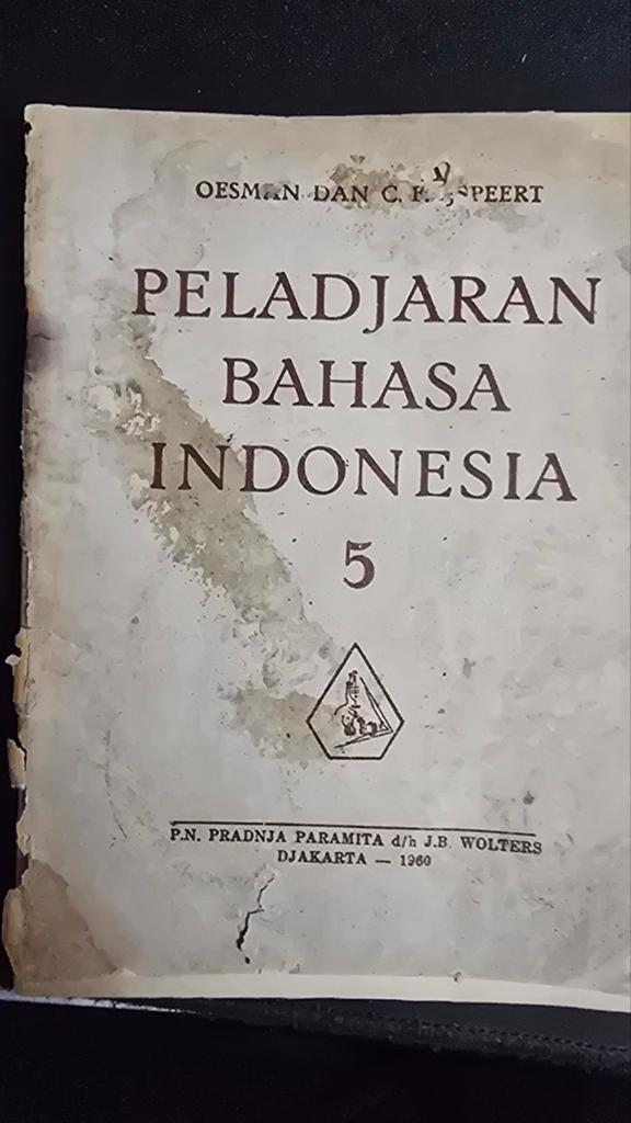 Oud Indonesisch Taalboek - Peladjaran Bahasa, Gelezen, Oesman en C.F. Ijspeert, Ophalen of Verzenden, Indonesisch