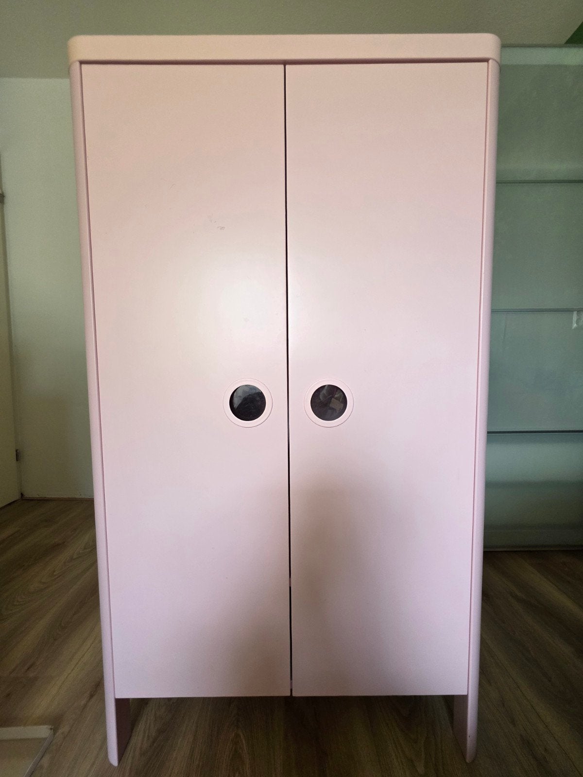 Ikea Kinderkast Roze - gratis, Kinderen en Baby's, Kinderkamer | Commodes en Kasten, Ophalen, Gebruikt, Kast, 50 tot 70 cm