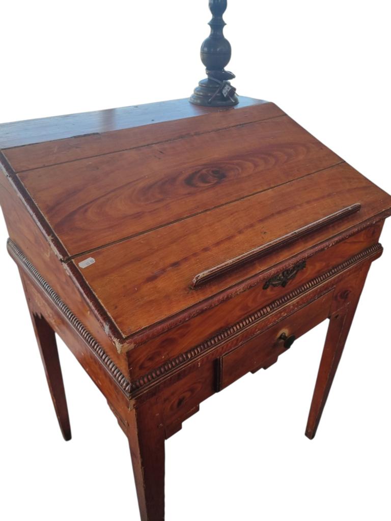 Antieke Schrijftafel / Lessenaar - Mahoniehout, Ophalen